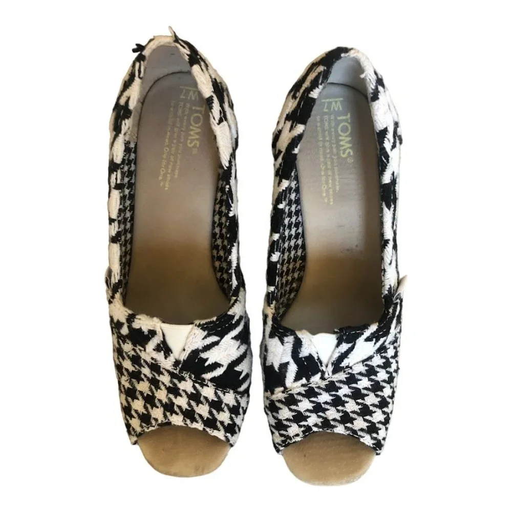 Toms 4" Platform Wedge Black & White Houndstooth Peep Toe Shoe Size W7 - Picture 2 of 8